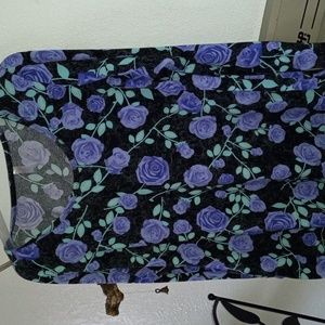Like New Condition. Never worn.  LuLuRoe 3x Top. Long Sleeve.